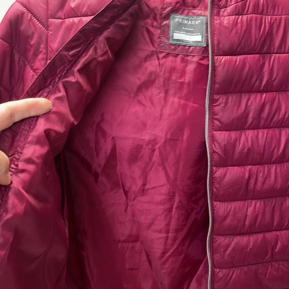 PRIMARK Light puffer for girls sizes 10/11 and 11/12 yrs excellent condition - Picture 4 of 6